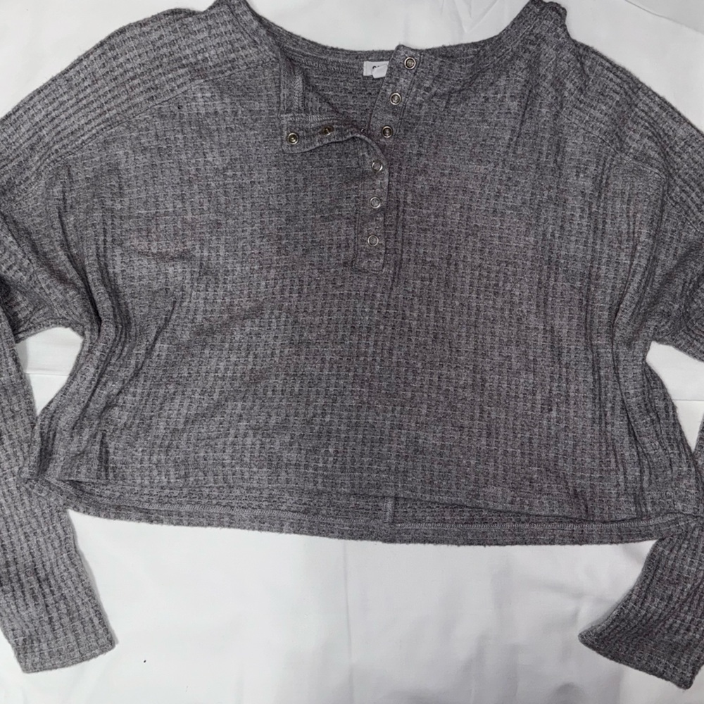 Garage gray cropped long sleeve